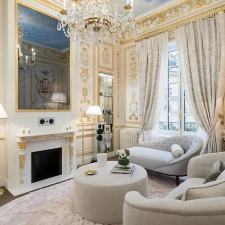 Luxury Eiffel Tower In