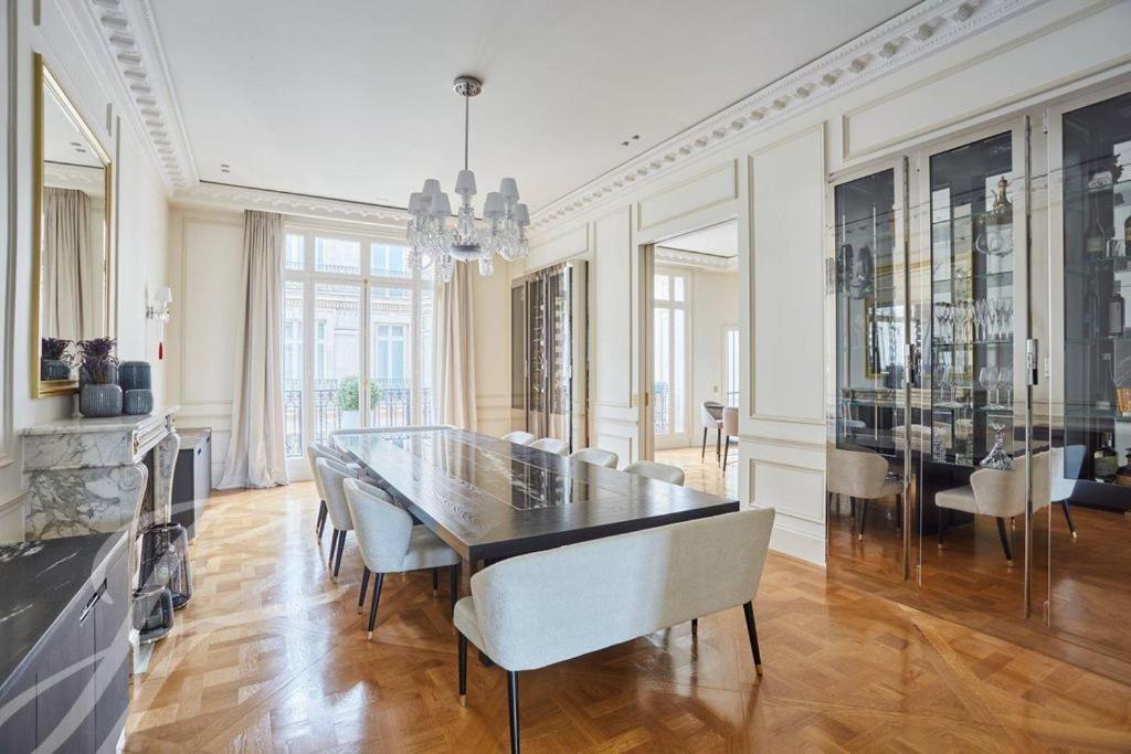 Luxury Eiffel Tower In Appartamento Parigi
