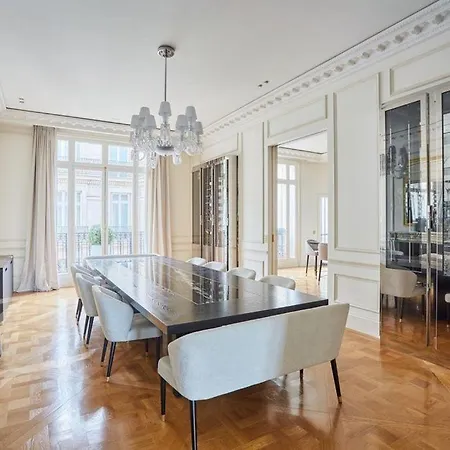 Luxury Eiffel Tower In Appartamento Parigi